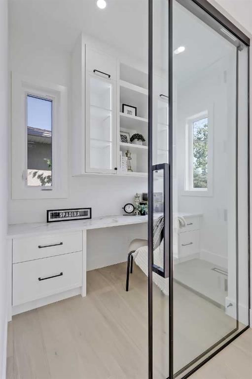 3108 14 Avenue SW, Calgary — photo 4 of 50
