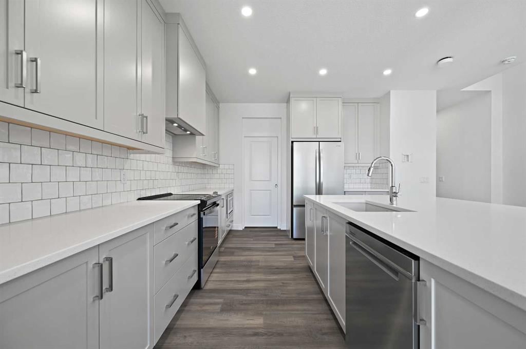 63 Corner Glen Common NE, Calgary — photo 3 of 16