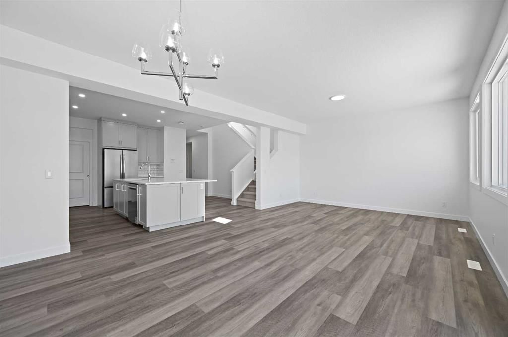 63 Corner Glen Common NE, Calgary — photo 4 of 16