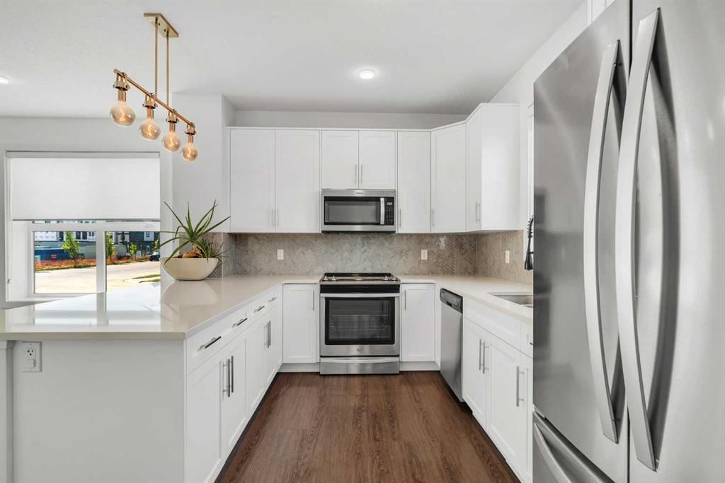 156 Livingston View NE, Calgary — photo 2 of 50