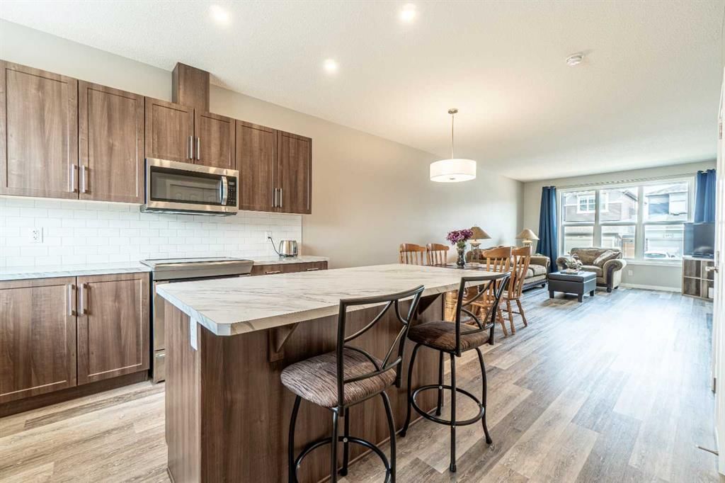 290 Belmont Heath SW, Calgary — photo 5 of 21