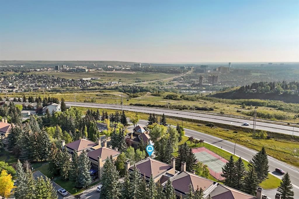 8, 220 Village Terrace SW, Calgary — photo 4 of 43