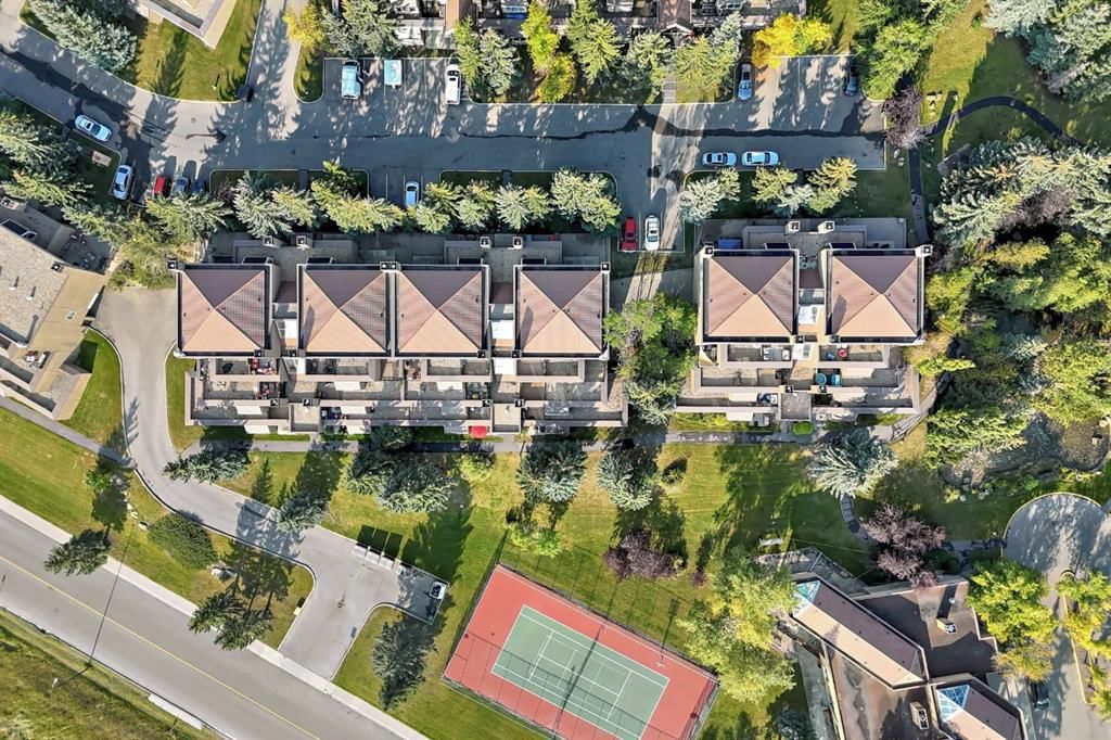 8, 220 Village Terrace SW, Calgary — photo 5 of 43