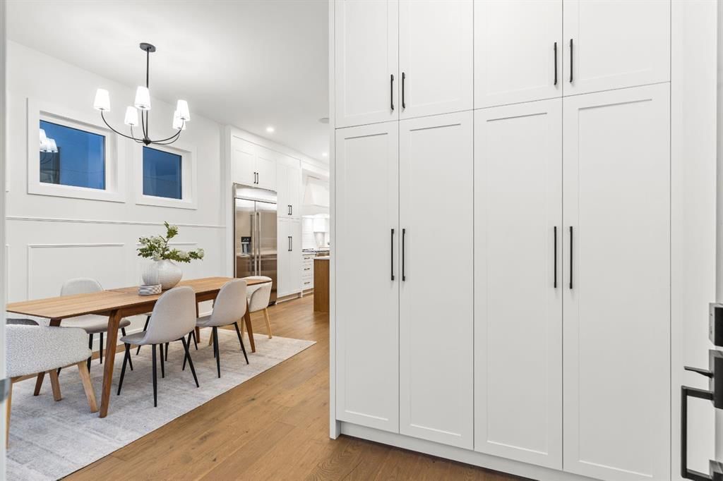2608 6 Avenue NW, Calgary — photo 5 of 49