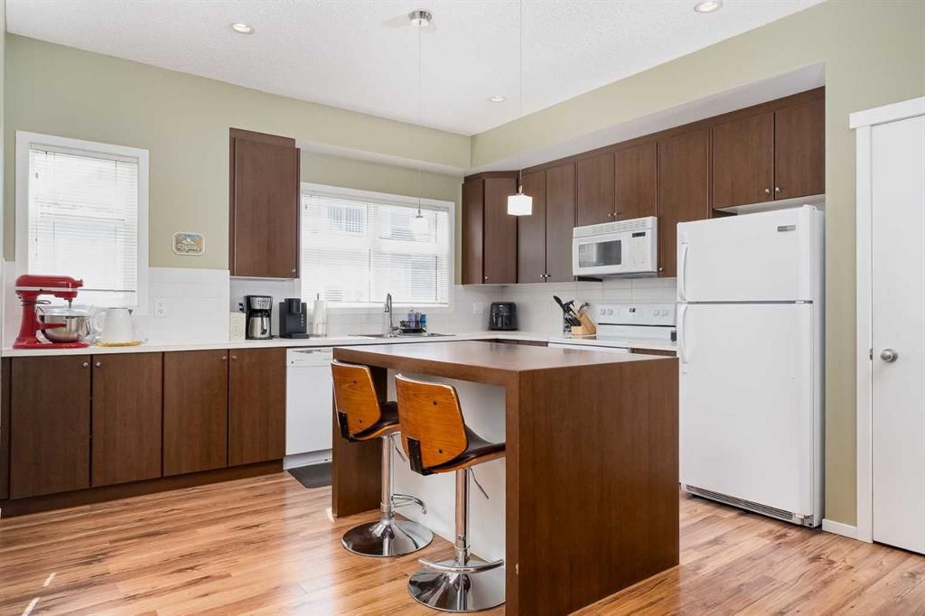 152, 300 Evanscreek Court NW, Calgary — photo 3 of 48