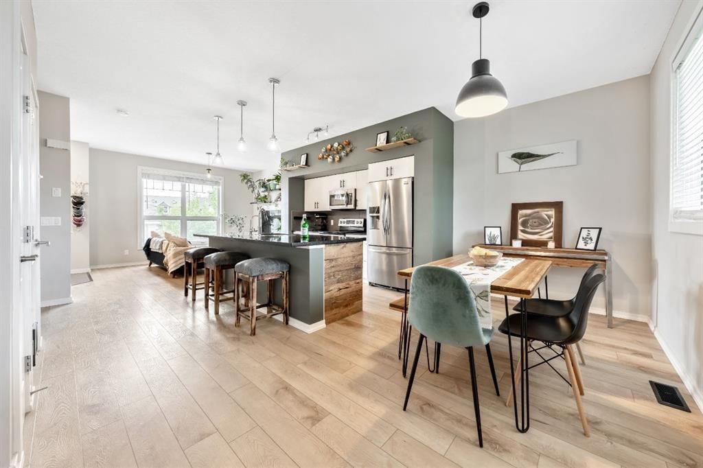 324 Cranfield Common SE, Calgary — photo 5 of 34