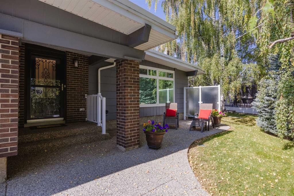 840 Cannell Road SW, Calgary — main listing photo