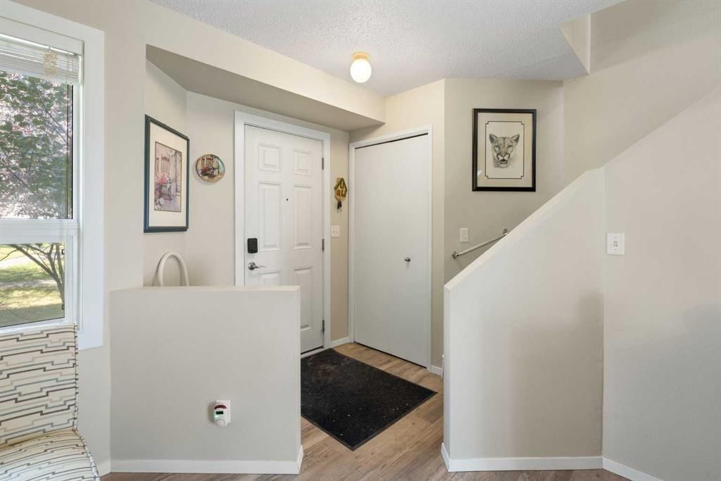 66, 123 Queensland Drive SE, Calgary — photo 3 of 26