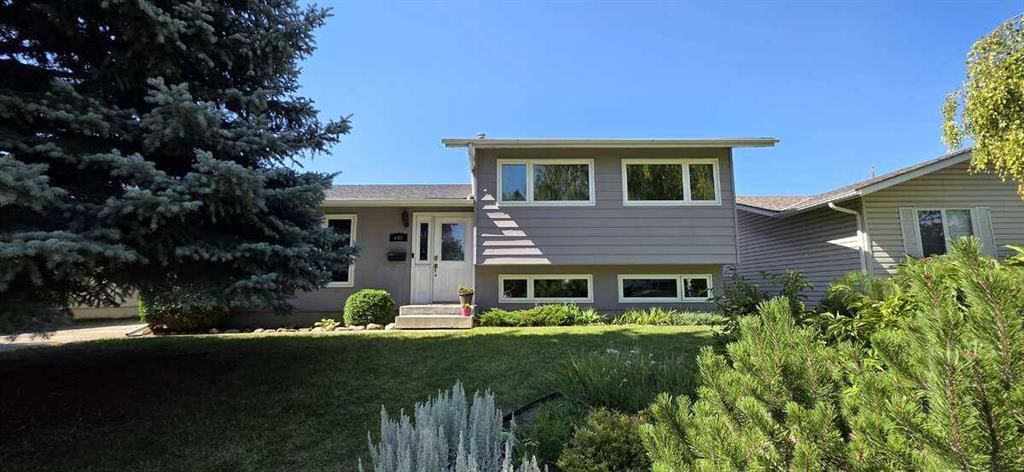 640 Willowburn Crescent SE, Calgary — main listing photo