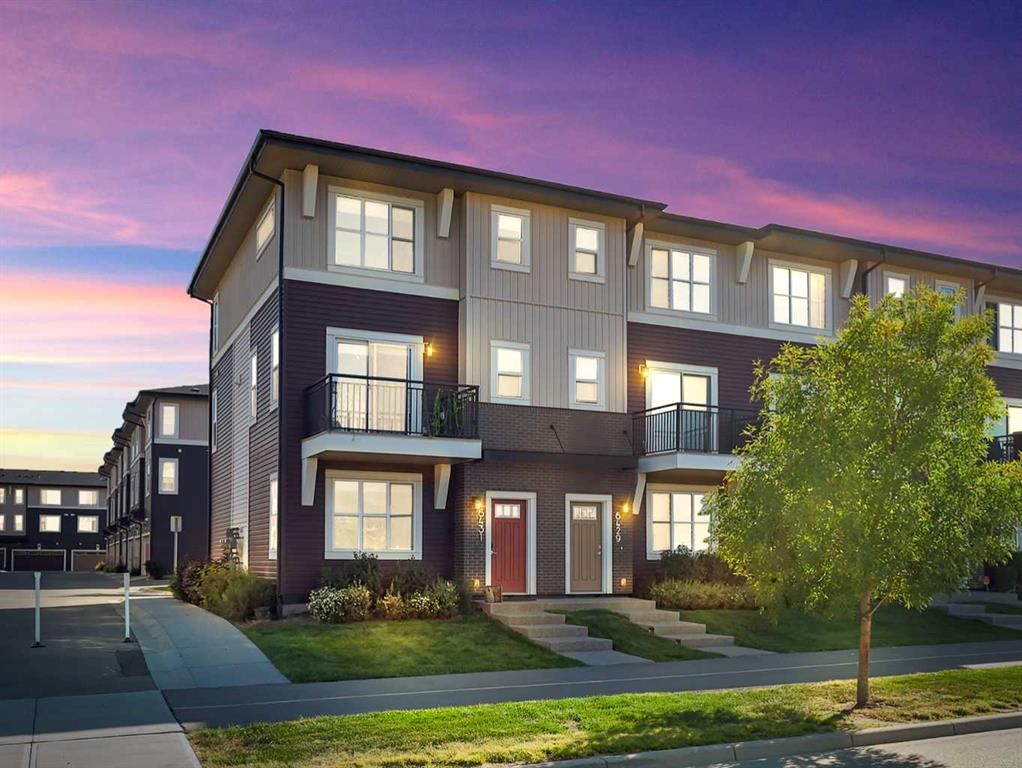6431 128 Avenue NE, Calgary — main listing photo