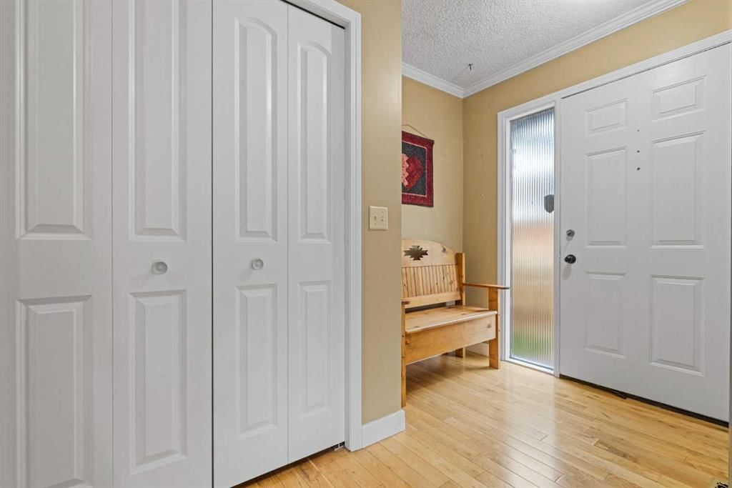 335 Ranch Estates Place NW, Calgary — photo 2 of 34