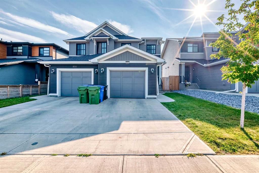 804 Seton Circle SE, Calgary — main listing photo