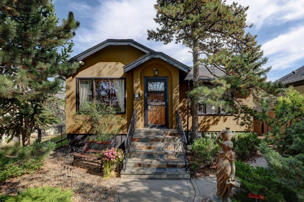 226 8A Street NE, Calgary — photo 4 of 31
