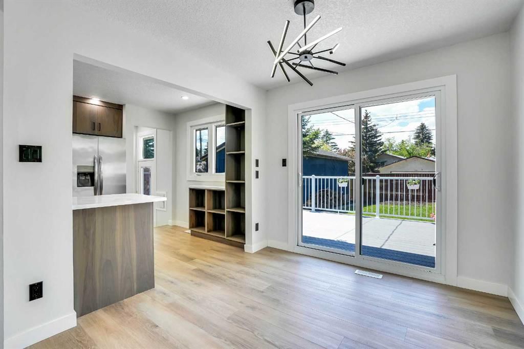 1344 Lake Michigan Crescent SE, Calgary — main listing photo