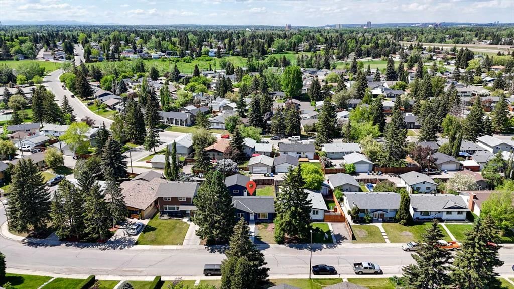 1344 Lake Michigan Crescent SE, Calgary — photo 2 of 48