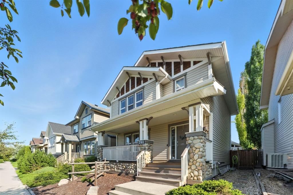 751 Prestwick Circle SE, Calgary — photo 2 of 41