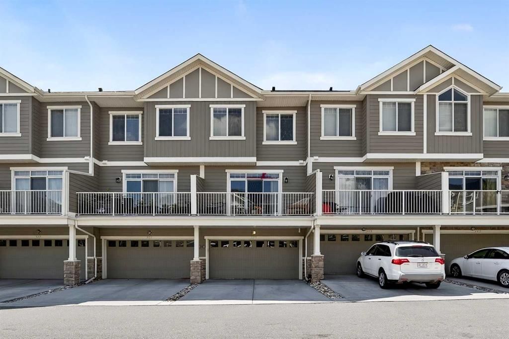 523 Evanston Manor NW, Calgary — main listing photo