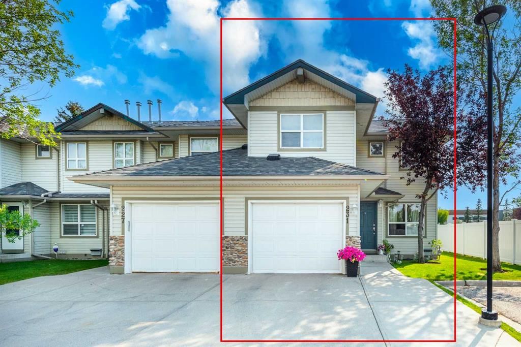 231 Harvest Gold Place NE, Calgary — main listing photo