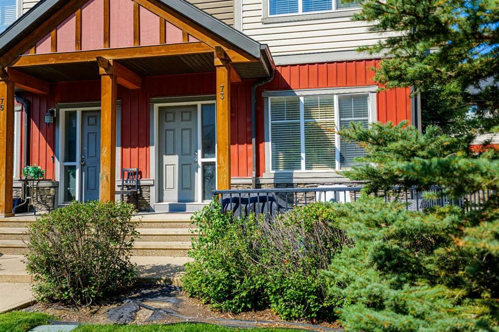 73 Skyview Springs Circle NE, Calgary — photo 2 of 5