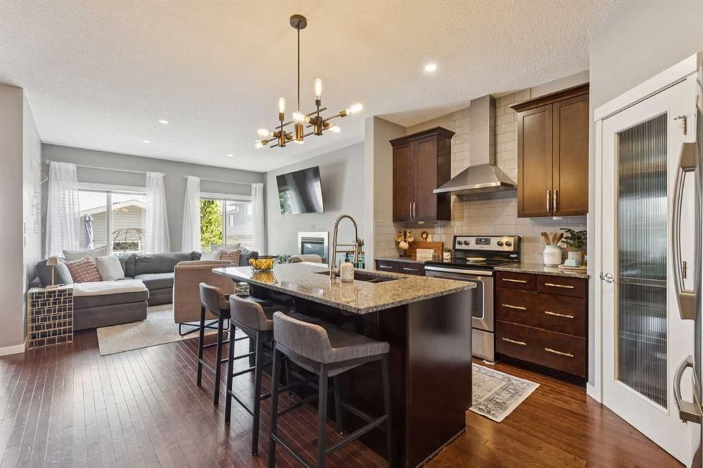 114 Nolan Hill Drive NW, Calgary — photo 5 of 40