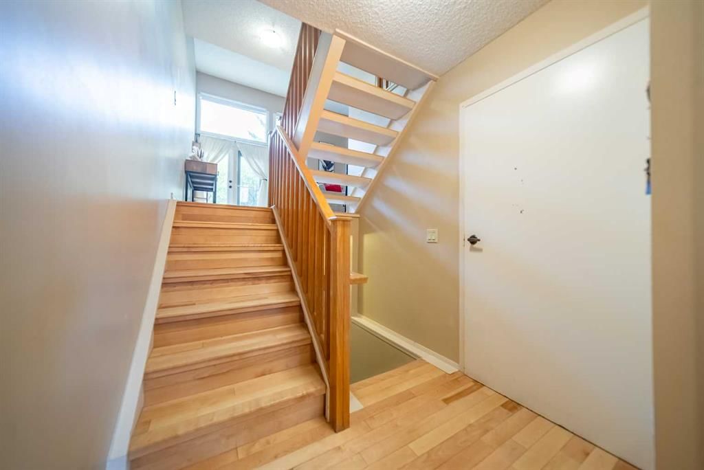 40, 185 Woodridge Drive SW, Calgary — photo 5 of 46