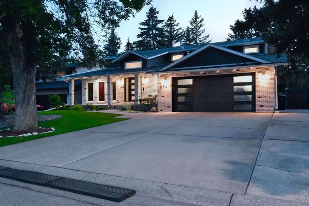 235 Canova Place SW, Calgary — main listing photo