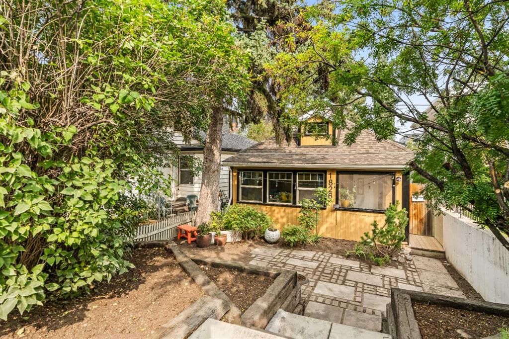 1826 28 Avenue SW, Calgary — photo 2 of 46