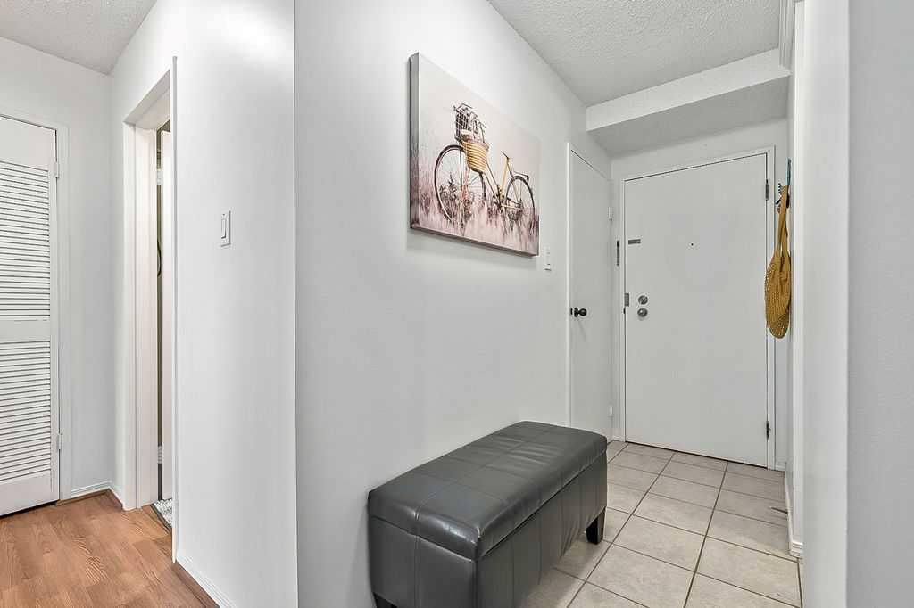 705, 8948 Elbow Drive SW, Calgary — photo 3 of 28