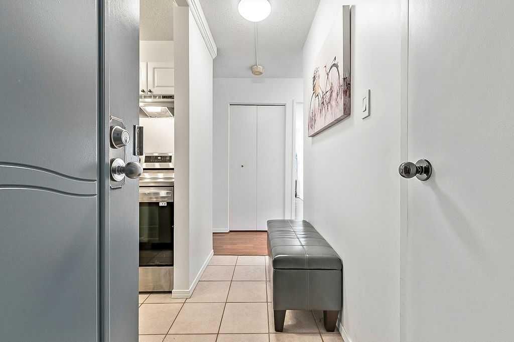 705, 8948 Elbow Drive SW, Calgary — photo 4 of 28