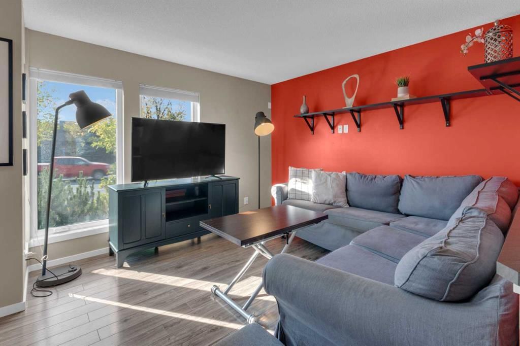 132 Walden Gate SE, Calgary — photo 5 of 28