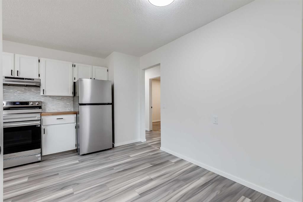 1432 43 Street NE, Calgary — photo 5 of 29