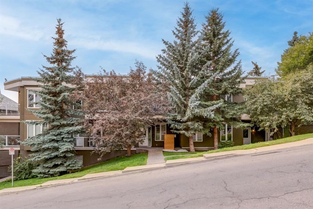 523 5 Street NE, Calgary — main listing photo