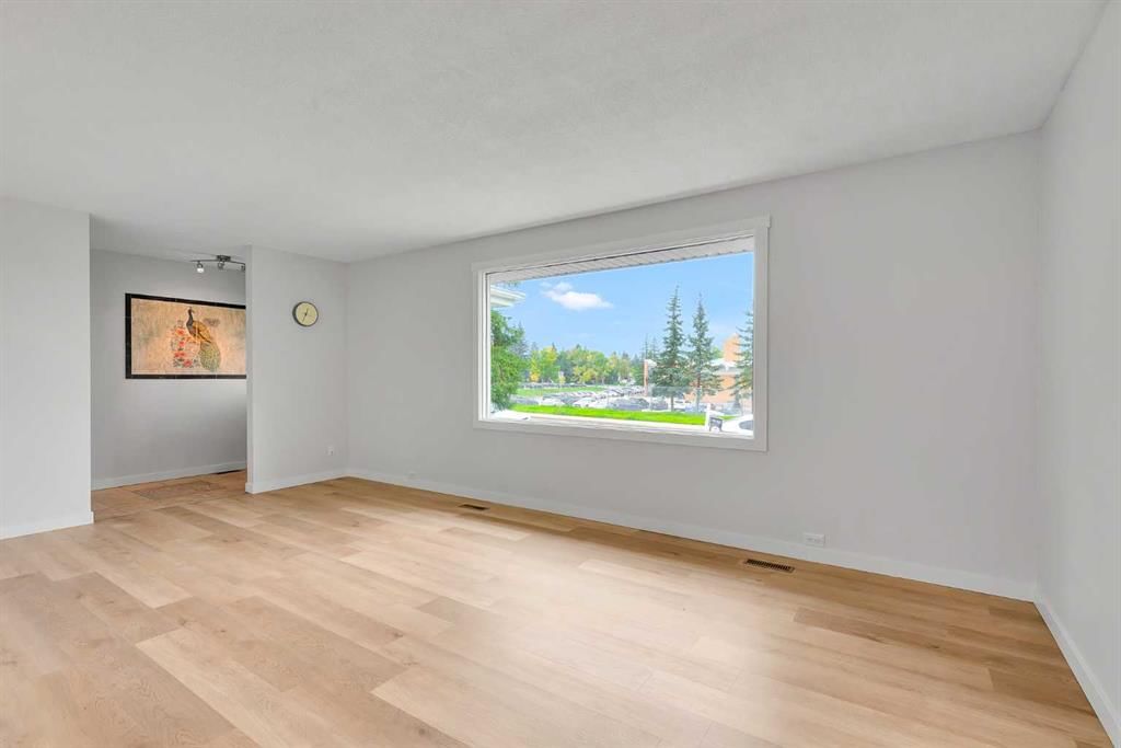 300 Sackville Drive SW, Calgary — photo 5 of 27