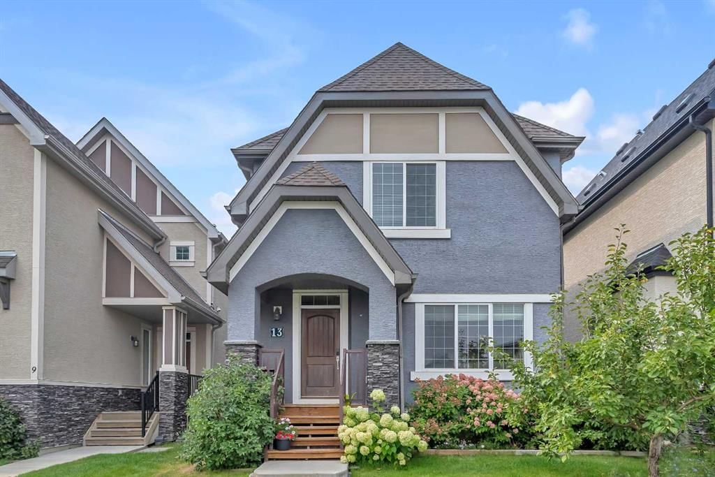 13 Marquis Link SE, Calgary — photo 2 of 43