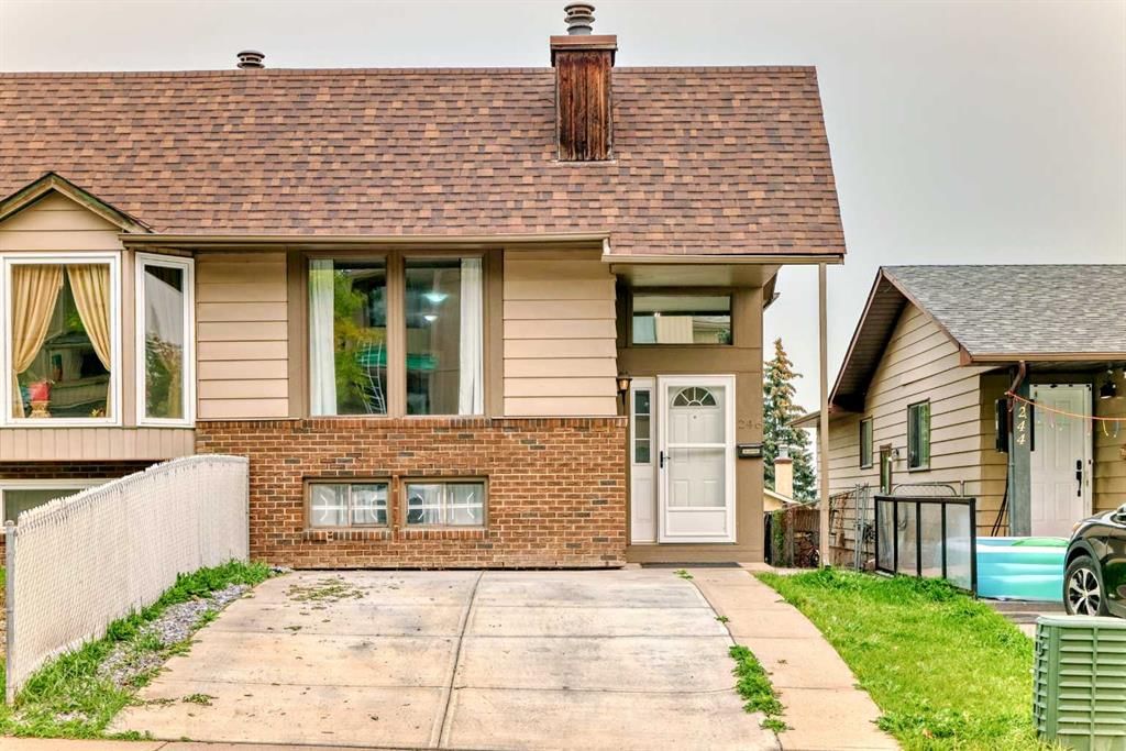 246 Berwick Drive NW, Calgary — main listing photo
