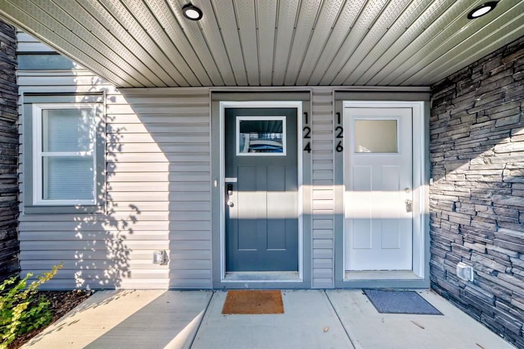 124 Spring Creek Common SW, Calgary — photo 2 of 35