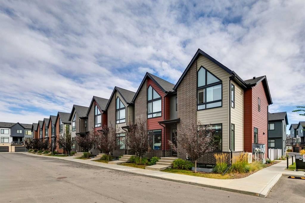 805 Sage Meadows Gardens NW, Calgary — photo 2 of 42