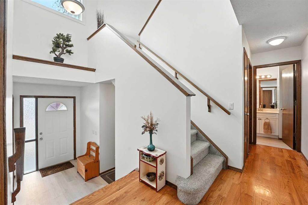 42 Citadel Crest Green NW, Calgary — main listing photo