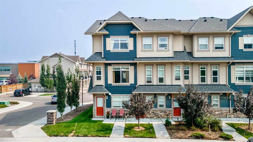 239 Legacy Common SE, Calgary — photo 3 of 40
