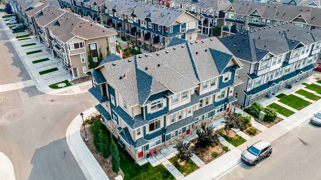 239 Legacy Common SE, Calgary — photo 4 of 40
