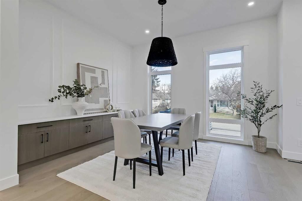 2713 Cochrane Road NW, Calgary — photo 4 of 48