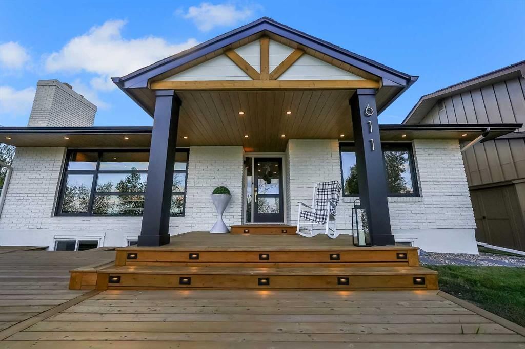 611 Parkridge Drive SE, Calgary — photo 3 of 50