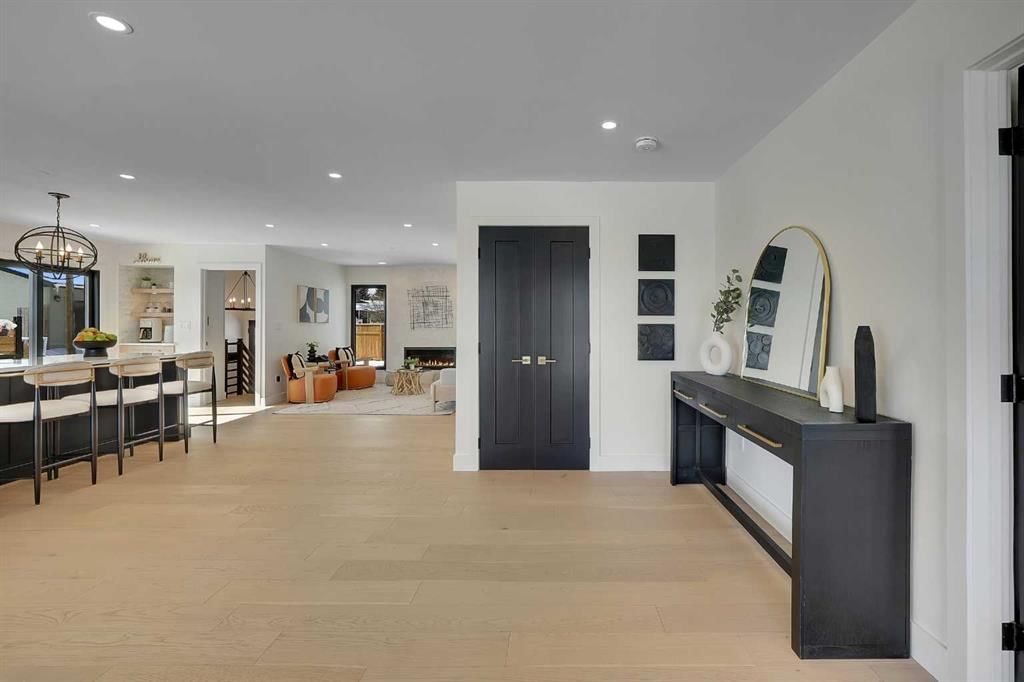 611 Parkridge Drive SE, Calgary — photo 5 of 50