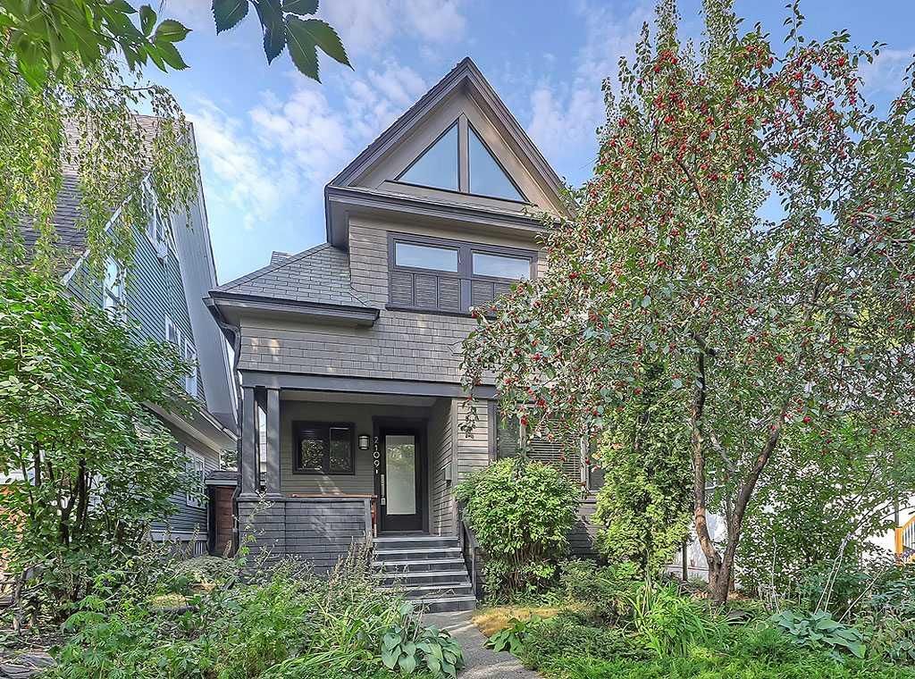 2109 14A Street SW, Calgary — main listing photo