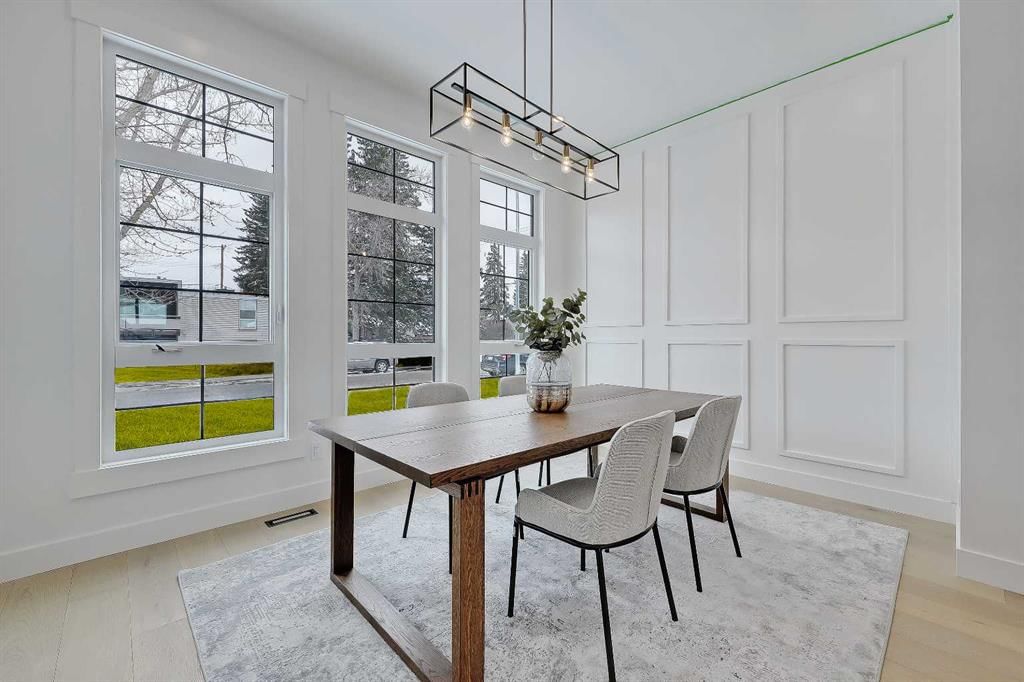 3106 43 Street SW, Calgary — photo 3 of 49