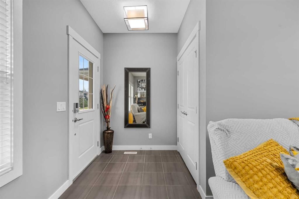 314 Evanston Way NW, Calgary — photo 4 of 48