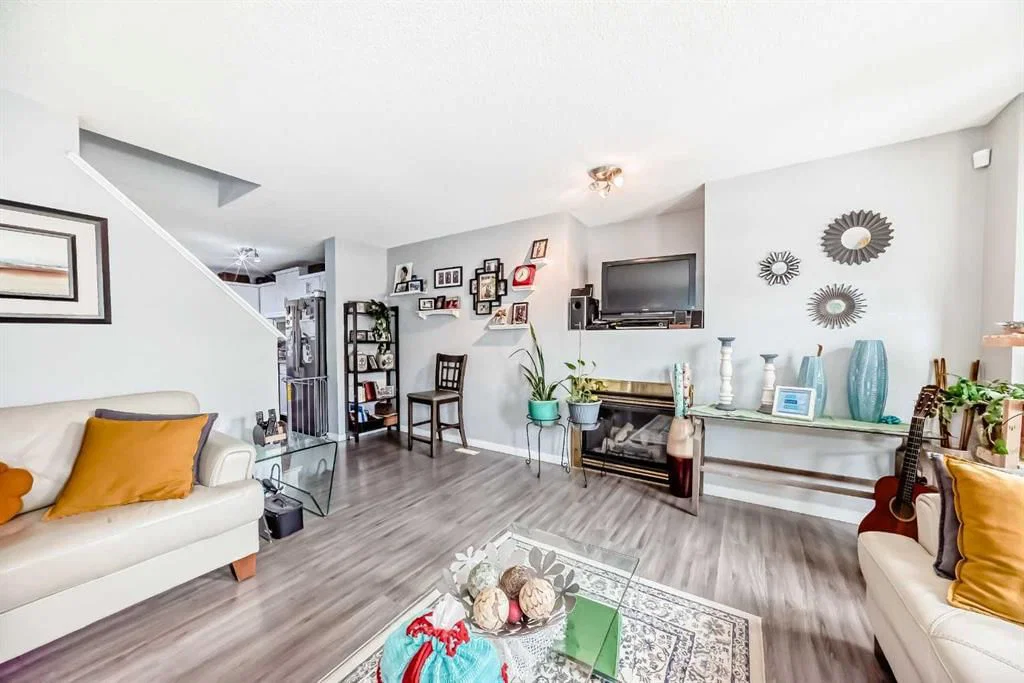 158 Bridleridge Circle SW, Calgary — photo 4 of 38