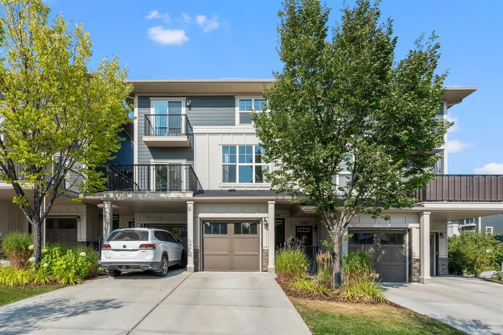 438 Nolan Hill Drive NW, Calgary — main listing photo