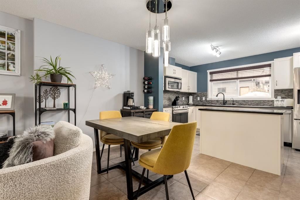 204 Walden Drive SE, Calgary — photo 5 of 36