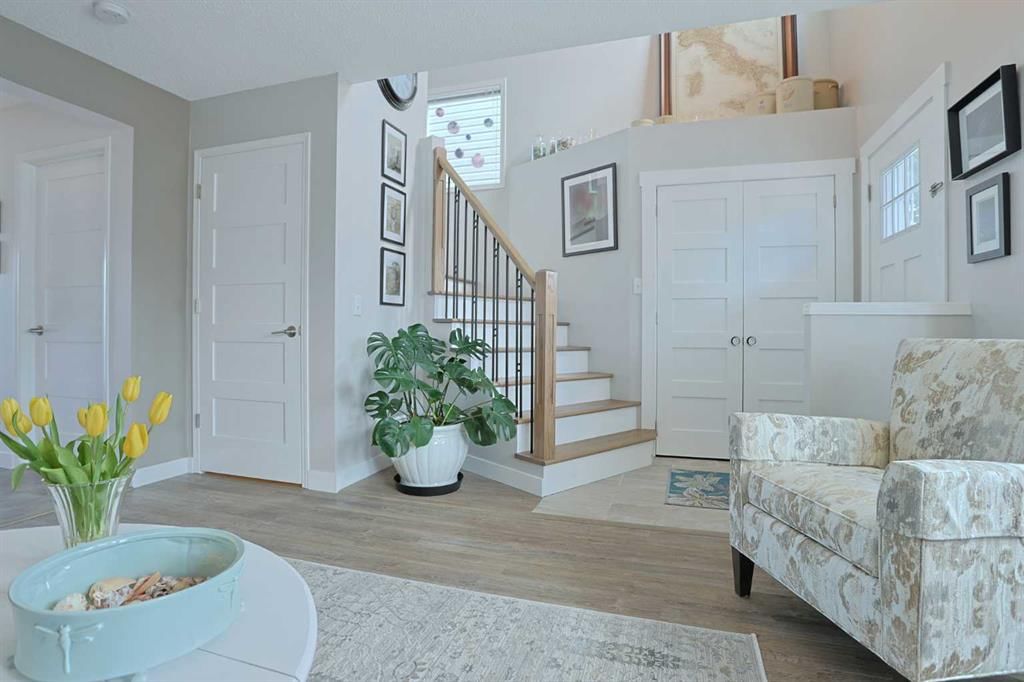 18 Citadel Vista Green NW, Calgary — photo 2 of 40